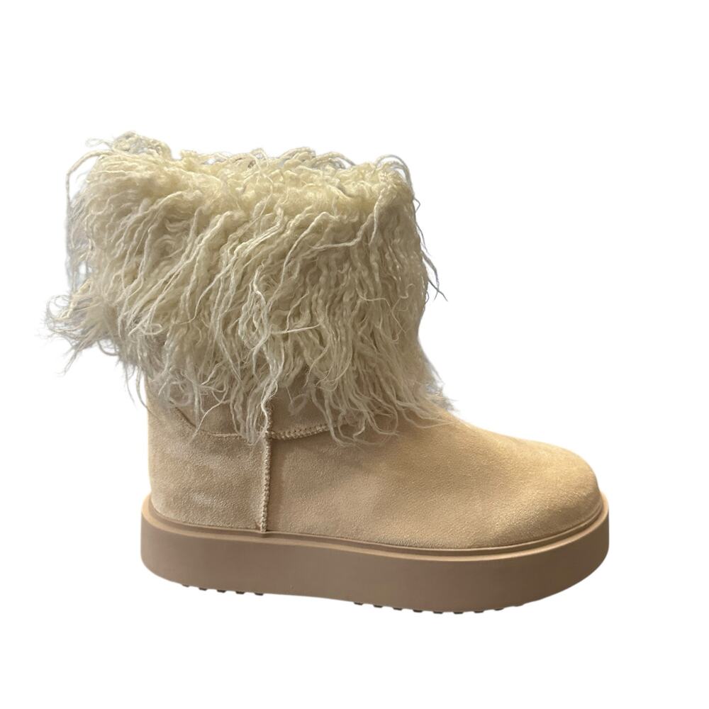 Pretty Little Thing NIB Cream Faux Suede Faux Fur Pull On Ankle Boots Size 8